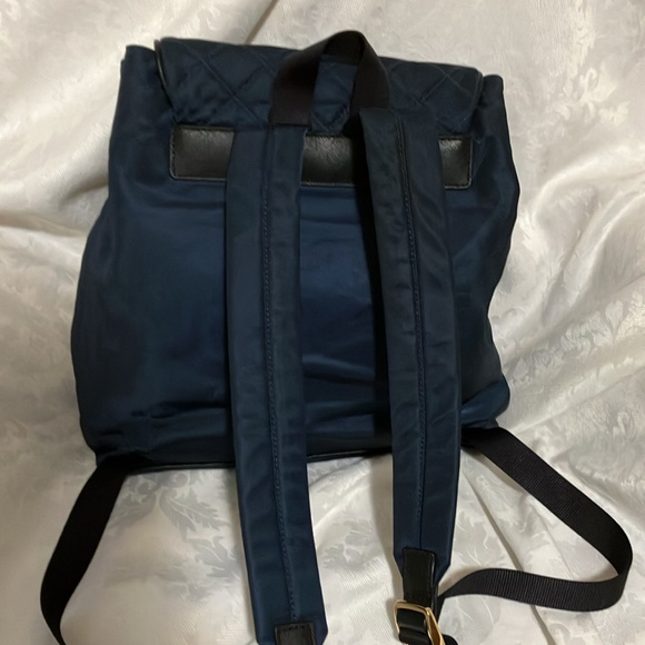 Michael Kors Navy Nylon Backpack Like New PRICE DROP! - Picture 3 of 12